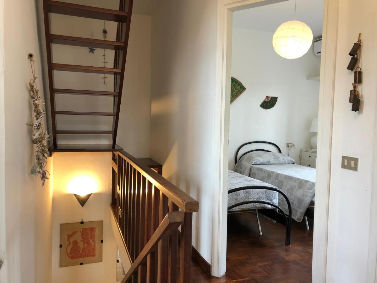 Holiday home Villetta Cinquale Esterno foto