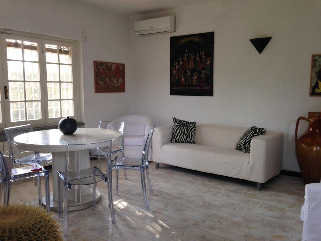 Holiday home Villetta Cinquale Esterno foto
