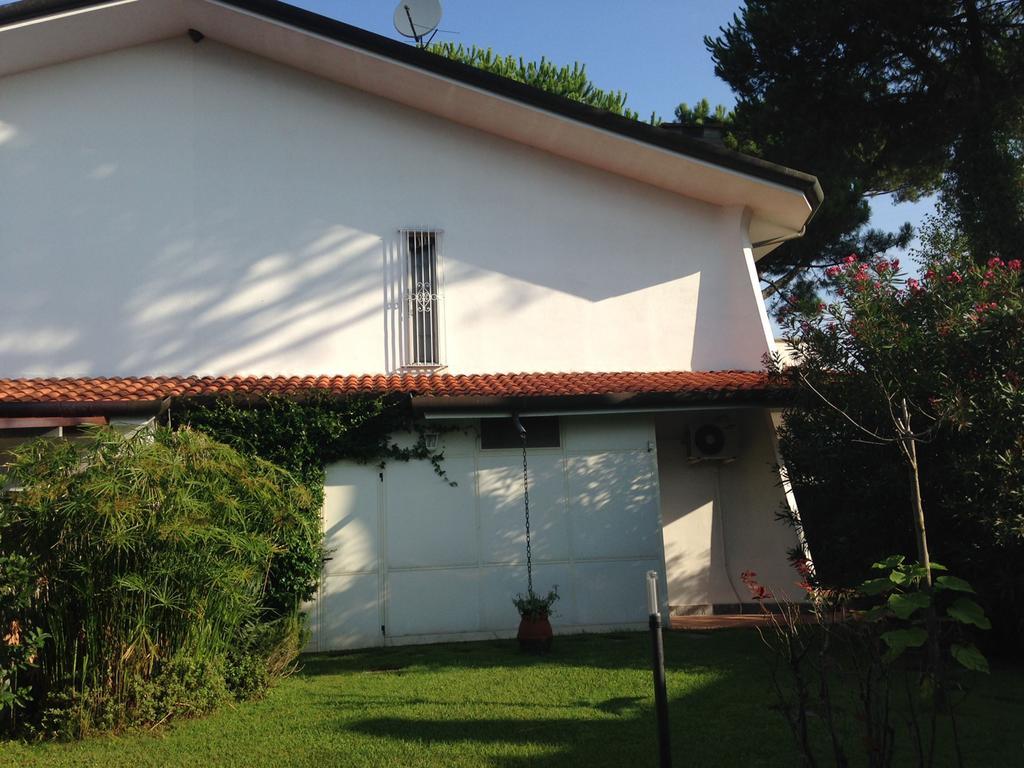 Holiday home Villetta Cinquale Esterno foto