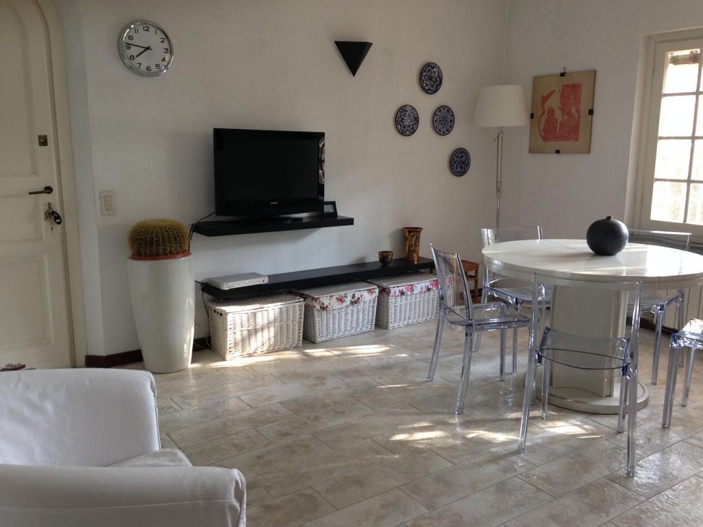 Holiday home Villetta Cinquale Esterno foto