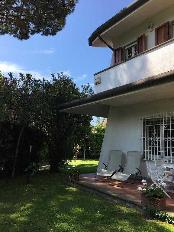 Holiday home Villetta Cinquale Esterno foto